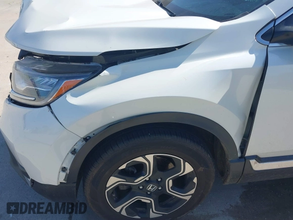2018 Honda CR-V Touring with VIN 2HKRW2H92JH662753, listed as a IAAI auction lot 39538586 with 83,202 mi miles. Bid and sale history available at carsss.com. Image 6.