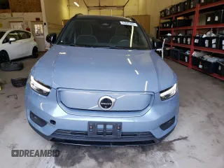 2021 Volvo XC40 with VIN YV4ED3UR9M2597323, listed as a Copart auction lot 64683403 with 29,266 mi miles and . Bid and sale history available at DreamBid. Image 5.