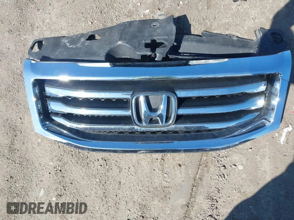 2012 Honda Pilot EX-L with VIN 5FNYF4H55CB040430, listed as a IAAI auction lot 41952800 with 247,175 mi miles and . Bid and sale history available at DreamBid. Image 12.