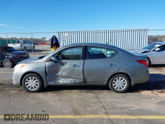 2014 Nissan Versa SV with VIN 3N1CN7AP4EL862427, listed as a IAAI auction lot 41435904 with 95,192 mi miles. Bid and sale history available at carsss.com. Image 14.