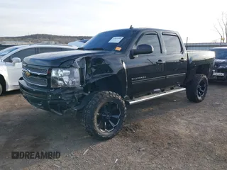2013 Chevrolet Silverado 1500 LT with VIN 3GCPKSE78DG104750, listed as a IAAI auction lot 41815590 with 188,800 mi miles. Bid and sale history available at carsss.com. Image 19.