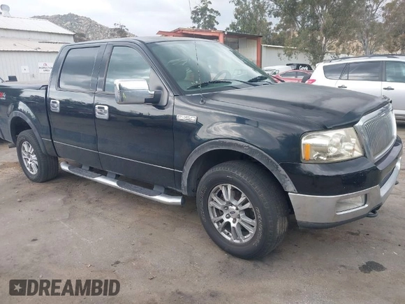 2004 Ford F-150 XLT with VIN 1FTPW14504KA08344, listed as a IAAI auction lot 41916877 with 223,657 mi miles. Bid and sale history available at carsss.com. Image 1.