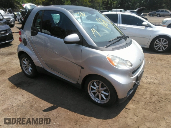 2008 Smart fortwo Pure with VIN WMEEJ31X88K162198, listed as a IAAI auction lot 42809814 with 75,630 mi miles and . Bid and sale history available at DreamBid. Image 1.