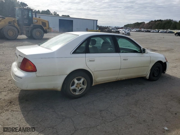 2001 Toyota Avalon XL w/Bucket Seats with VIN 4T1BF28B61U132078, listed as a Copart auction lot 46502695 with 231,160 mi miles and Clean Title. Bid and sale history available at carsss.com. Image 3.