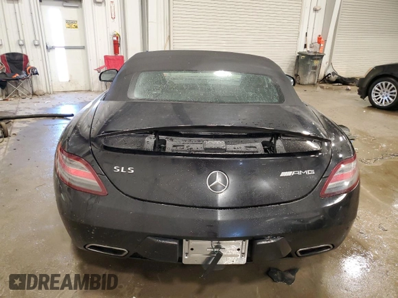 2012 Mercedes-Benz SLS AMG z VIN WDDRK7HA7CA006888, wystawiony jako Copart lot #43201915 z przebiegiem 25 610 mil mil oraz Nie do naprawy • Non repairable. Historia ofert i sprzedaży dostępna na DreamBid. Obrazek 6.