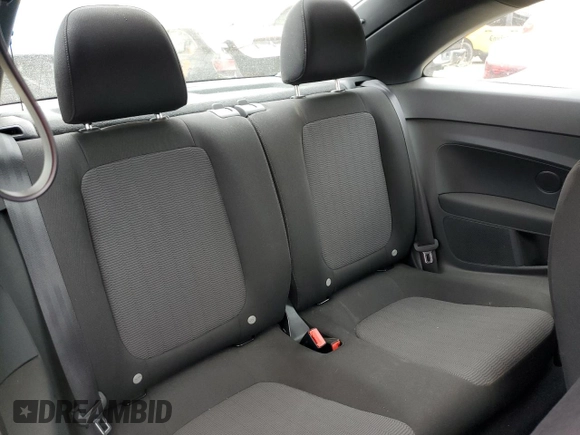 2014 Volkswagen Beetle Entry с VIN 3VWF17ATXEM640078, выставлен на аукционе Copart как лот 47581155 с пробегом 137 606 миль миль и Чистый • Clean title. История ставок и продаж доступна на DreamBid. Изображение 10.