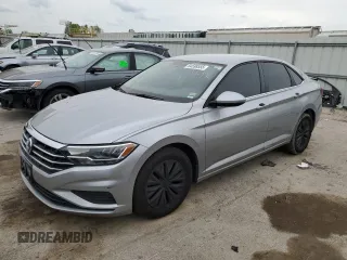 2019 Volkswagen Jetta S с VIN 3VWC57BUXKM162125, выставлен на аукционе Copart как лот 54598555 с пробегом 96 967 миль миль и Списание • Salvage title. История ставок и продаж доступна на DreamBid. Изображение 1.