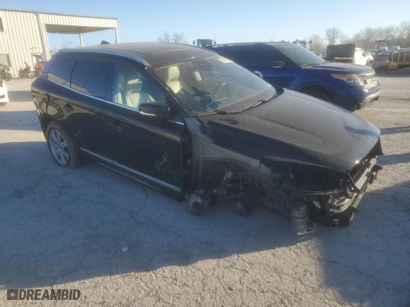 2016 Volvo XC60 T6 Drive-E with VIN YV449MRK4G2903007, listed as a Copart auction lot 82184004 with 144,867 mi miles and Salvage Title. Bid and sale history available at carsss.com. Image 4.