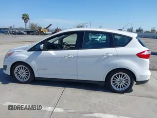 2015 Ford C-Max SE z VIN 1FADP5AU9FL107556, wystawiony jako IAAI lot #42403359 z przebiegiem 208 129 mil mil oraz . Historia ofert i sprzedaży dostępna na DreamBid. Obrazek 14.