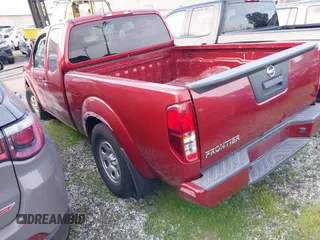 2021 Nissan Frontier S z VIN 1N6ED0CE0MN709020, wystawiony jako IAAI lot #41402633 z przebiegiem 47 022 mil mil oraz . Historia ofert i sprzedaży dostępna na DreamBid. Obrazek 3.
