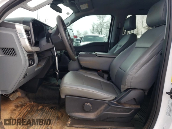 2024 Ford Super Duty F-250 SRW XL with VIN 1FT8W2BT2RED37791, listed as a Copart auction lot 44932185 with 24,210 mi miles and Salvage Title. Bid and sale history available at carsss.com. Image 7.