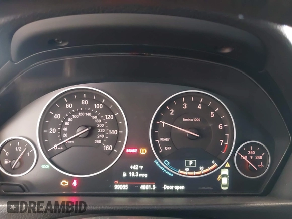 2015 BMW 3 Series 328i xDrive with VIN WBA3B5G53FNS17413, listed as a IAAI auction lot 41643479 with 99,065 mi miles. Bid and sale history available at carsss.com. Image 7.