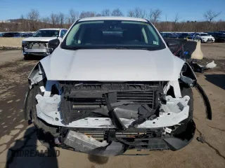 2022 Ford Escape S z VIN 1FMCU9F60NUB18756, wystawiony jako Copart lot #43924995 z przebiegiem 19 880 mil mil oraz Szkoda całkowita • Salvage title. Historia ofert i sprzedaży dostępna na DreamBid. Obrazek 5.