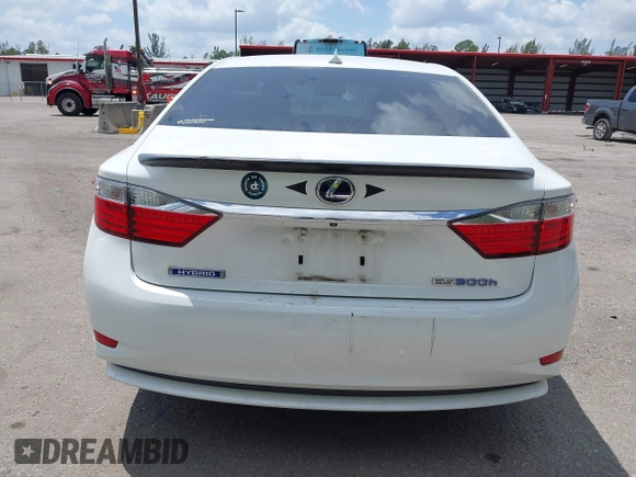 2013 Lexus ES 300h Hybrid with VIN JTHBW1GG0D2002520, listed as a IAAI auction lot 42049567 with 195,538 mi miles. Bid and sale history available at carsss.com. Image 17.