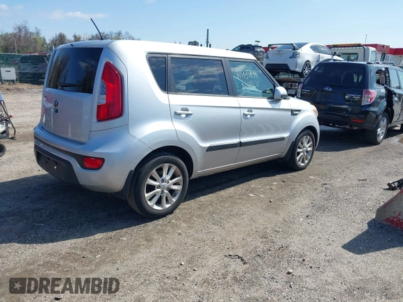 2013 Kia Soul with VIN KNDJT2A51D7755544, listed as a IAAI auction lot 41937138 with 120,680 mi miles. Bid and sale history available at carsss.com. Image 4.