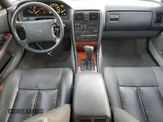 1992 Lexus LS z VIN JT8UF11E8N0111630, wystawiony jako Copart lot #87772565 z przebiegiem 178 699 mil mil oraz Tytuł czysty. Historia ofert i sprzedaży dostępna na DreamBid. Obrazek 8.
