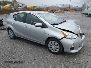 2013 Toyota Prius One with VIN JTDKDTB31D1545100, listed as a IAAI auction lot 40760019 with 212,999 mi miles. Bid and sale history available at carsss.com. Image 1.
