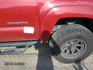 2010 Toyota Tacoma PreRunner z VIN 3TMJU4GN3AM096545, wystawiony jako Copart lot #53389965 z przebiegiem 176 639 mil mil oraz Szkoda całkowita • Salvage title. Historia ofert i sprzedaży dostępna na DreamBid. Obrazek 12.