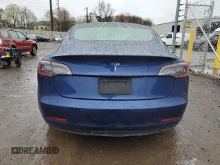 2022 Tesla Model 3 with VIN 5YJ3E1EA5NF368687, listed as a Copart auction lot 52782745 with 119,653 mi miles and Clean Title. Bid and sale history available at carsss.com. Image 6.