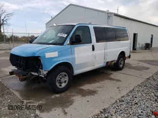 2013 Chevrolet Express Passenger 1LT z VIN 1GAZGYFG5D1190358, wystawiony jako Copart lot #75496574 z przebiegiem 114 340 mil mil oraz Szkoda całkowita • Salvage title. Historia ofert i sprzedaży dostępna na DreamBid. Obrazek 1.