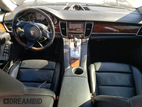 2011 Porsche Panamera S с VIN WP0AB2A76BL062767, выставлен на аукционе Copart как лот 83743974 с пробегом 92 083 миль миль и Списание • Salvage title. История ставок и продаж доступна на DreamBid. Изображение 8.
