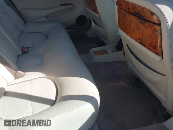 1998 Jaguar XJ Vanden Plas with VIN SAJKX6242WC823240, listed as a IAAI auction lot 41605734 with Not Provided miles and . Bid and sale history available at DreamBid. Image 8.