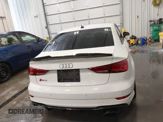 2019 Audi RS 3 z VIN WUABWGFF2KA900300, wystawiony jako IAAI lot #41553334 z przebiegiem 46 004 mil mil oraz . Historia ofert i sprzedaży dostępna na DreamBid. Obrazek 17.