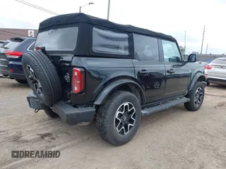 2023 Ford Bronco с VIN 1FMDE5BHXPLA83735, выставлен на аукционе IAAI как лот 42351136 с пробегом 34 737 миль миль и . История ставок и продаж доступна на DreamBid. Изображение 4.