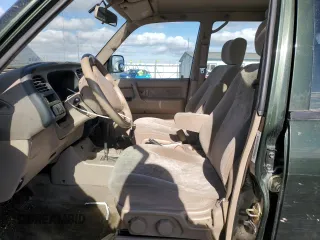 2001 Isuzu Trooper S z VIN JACDJ58XX17J02121, wystawiony jako Copart lot #77664704 z przebiegiem 148 752 mil mil oraz Szkody całkowita. Historia ofert i sprzedaży dostępna na DreamBid. Obrazek 7.