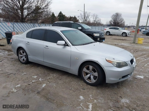 2005 BMW 5 Series 530i with VIN WBANA73545B816270, listed as a IAAI auction lot 41182732 with 131,519 mi miles. Bid and sale history available at carsss.com. Image 1.