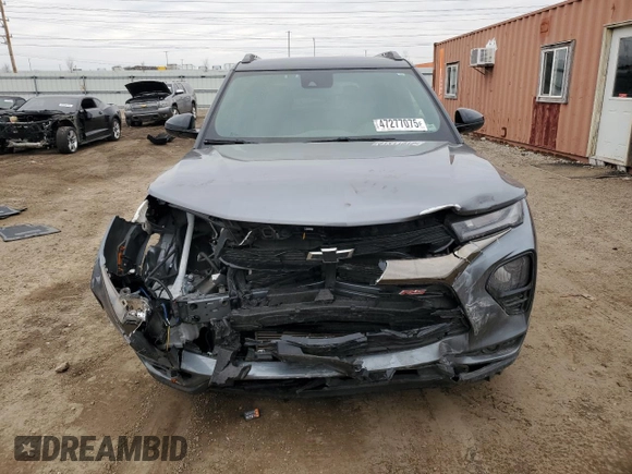 2022 Chevrolet TrailBlazer RS with VIN KL79MUSL3NB031990, listed as a Copart auction lot 47277075 with 31,648 mi miles and Salvage Title. Bid and sale history available at DreamBid. Image 5.