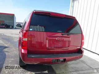 2010 Chevrolet Tahoe LT z VIN 1GNUKBE08AR112792, wystawiony jako IAAI lot #41790474 z przebiegiem 231 742 mil mil oraz . Historia ofert i sprzedaży dostępna na DreamBid. Obrazek 17.
