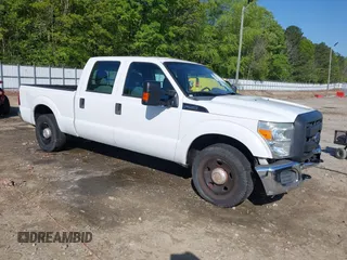 2013 Ford F-250 XL z VIN 1FT7W2A60DEB46693, wystawiony jako IAAI lot #42032373 z przebiegiem 93 900 mil mil oraz . Historia ofert i sprzedaży dostępna na DreamBid. Obrazek 1.