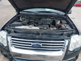 2007 Ford Explorer XLT with VIN 1FMEU73E67UB82828, listed as a IAAI auction lot 42094138 with 175,627 mi miles. Bid and sale history available at carsss.com. Image 10.