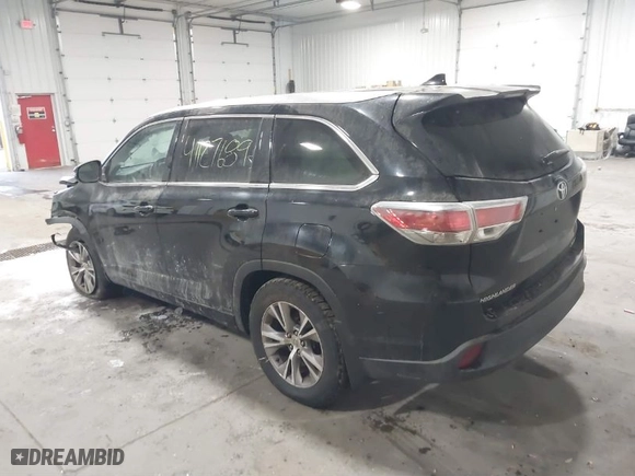 2014 Toyota Highlander XLE with VIN 5TDJKRFH1ES060597, listed as a IAAI auction lot 41127689 with 122,377 mi miles. Bid and sale history available at carsss.com. Image 3.
