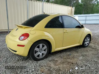 2007 Volkswagen Beetle with VIN 3VWPW31C67M519257, listed as a Copart auction lot 56223435 with 126,034 mi miles and Clean Title. Bid and sale history available at DreamBid. Image 3.