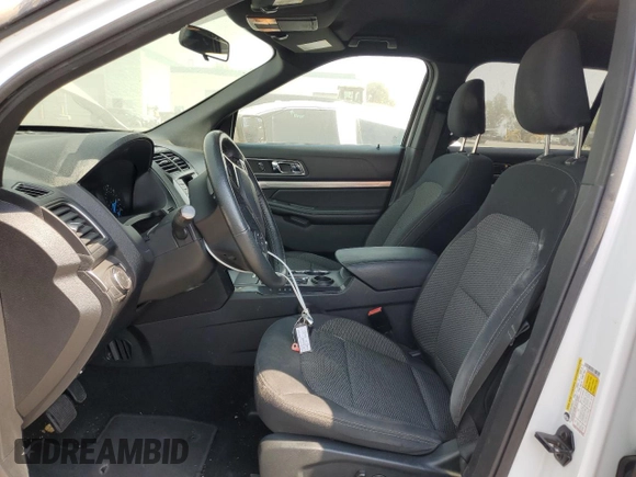 2019 Ford Explorer XLT z VIN 1FM5K7D83KGB28747, wystawiony jako Copart lot #71127864 z przebiegiem 127 986 mil mil oraz Szkoda całkowita • Salvage title. Historia ofert i sprzedaży dostępna na DreamBid. Obrazek 7.