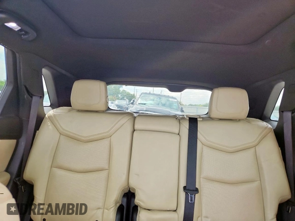 2017 Cadillac XT5 Luxury FWD z VIN 1GYKNBRSXHZ141251, wystawiony jako Copart lot #63387705 z przebiegiem 226 730 mil mil oraz Szkoda całkowita • Salvage title. Historia ofert i sprzedaży dostępna na DreamBid. Obrazek 10.