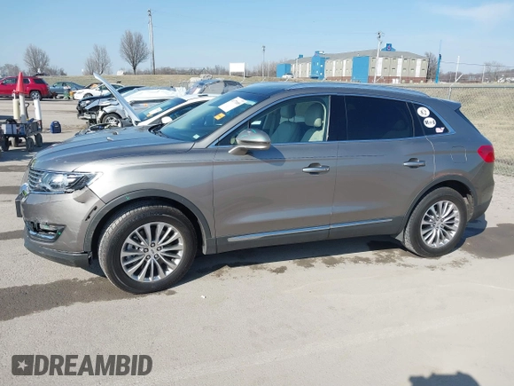 2017 Lincoln MKX Select with VIN 2LMPJ6KR1HBL41279, listed as a IAAI auction lot 41771085 with 37,068 mi miles. Bid and sale history available at carsss.com. Image 14.