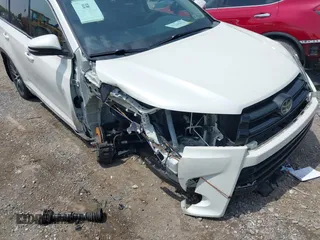 2018 Toyota Highlander SE z VIN 5TDJZRFH2JS547586, wystawiony jako IAAI lot #42219473 z przebiegiem 93 873 mil mil oraz . Historia ofert i sprzedaży dostępna na DreamBid. Obrazek 6.