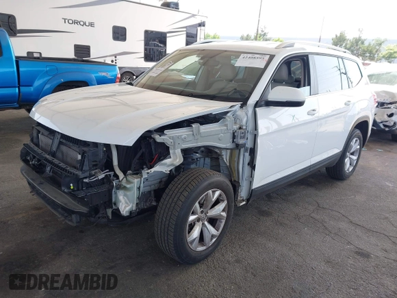 2018 Volkswagen Atlas SE with VIN 1V2CR2CAXJC594811, listed as a IAAI auction lot 42408595 with 65,247 mi miles and . Bid and sale history available at DreamBid. Image 2.
