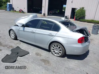 2008 BMW 3 Series 335xi with VIN WBAVD53568A283599, listed as a IAAI auction lot 41252423 with 1 mi miles. Bid and sale history available at carsss.com. Image 3.