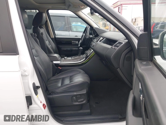 2011 Land Rover Range Rover Sport HSE Lux with VIN SALSK2D40BA271951, listed as a IAAI auction lot 42533639 with 170,011 mi miles and . Bid and sale history available at DreamBid. Image 5.
