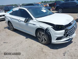 2020 Volkswagen Jetta SEL Premium z VIN 3VWGB7BU0LM042751, wystawiony jako IAAI lot #42345023 z przebiegiem 109 961 mil mil oraz . Historia ofert i sprzedaży dostępna na DreamBid. Obrazek 1.