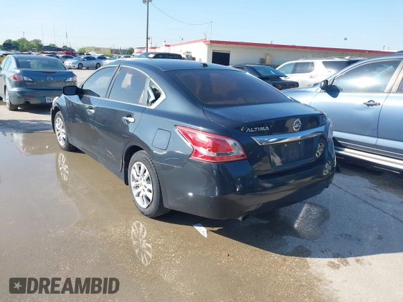 2015 Nissan Altima 2.5 S with VIN 1N4AL3AP4FN903293, listed as a IAAI auction lot 41960769 with 213,672 mi miles. Bid and sale history available at carsss.com. Image 3.