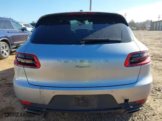 2018 Porsche Macan with VIN WP1AA2A50JLB09807, listed as a IAAI auction lot 41634432 with 74,357 mi miles. Bid and sale history available at carsss.com. Image 16.