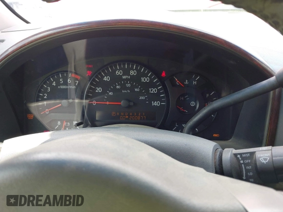 2005 Nissan Titan SE with VIN 1N6BA07B35N500027, listed as a IAAI auction lot 42150226 with 200,877 mi miles. Bid and sale history available at carsss.com. Image 7.
