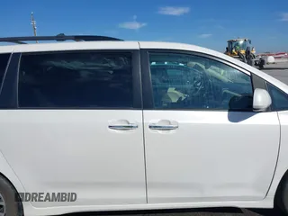 2019 Toyota Sienna XLE Auto Access Seat с VIN 5TDYZ3DC1KS966808, выставлен на аукционе IAAI как лот 41651448 с пробегом 53 790 миль миль и . История ставок и продаж доступна на DreamBid. Изображение 14.