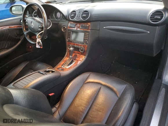 2007 Mercedes-Benz CLK-Class 3.5L with VIN WDBTK56F87T086102, listed as a Copart auction lot 81297464 with 300,119 mi miles and Salvage Title. Bid and sale history available at carsss.com. Image 8.
