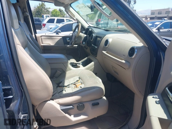 2004 Ford Expedition Eddie Bauer с VIN 1FMFU18L34LA90831, выставлен на аукционе IAAI как лот 42276730 с пробегом 211 521 миль миль и . История ставок и продаж доступна на DreamBid. Изображение 5.